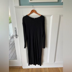 Uniqlo Ribbed wool cozy sweater dress (Sz.Medium) in black